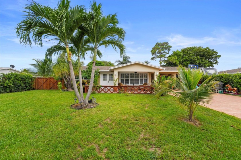 Welcome-In To This Spacious 4 Bedroom/3 Bath Pool Home That - Beach Home for sale in West Palm Beach, Florida on Beachhouse.com