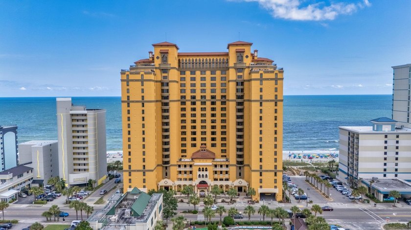 Welcome to a beautifully reimagined, fully furnished condo - Beach Condo for sale in Myrtle Beach, South Carolina on Beachhouse.com