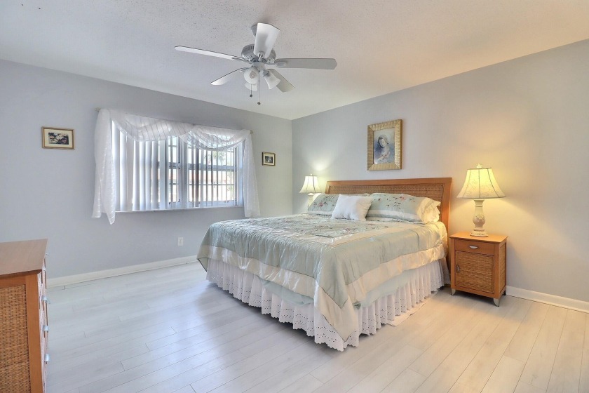 Welcome to this beautifully maintained 2nd-floor condo located - Beach Condo for sale in Pompano Beach, Florida on Beachhouse.com
