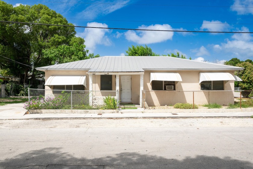 NEW LISTING!  Fixer- upper in Key West in Midtown West just - Beach Home for sale in Key West, Florida on Beachhouse.com