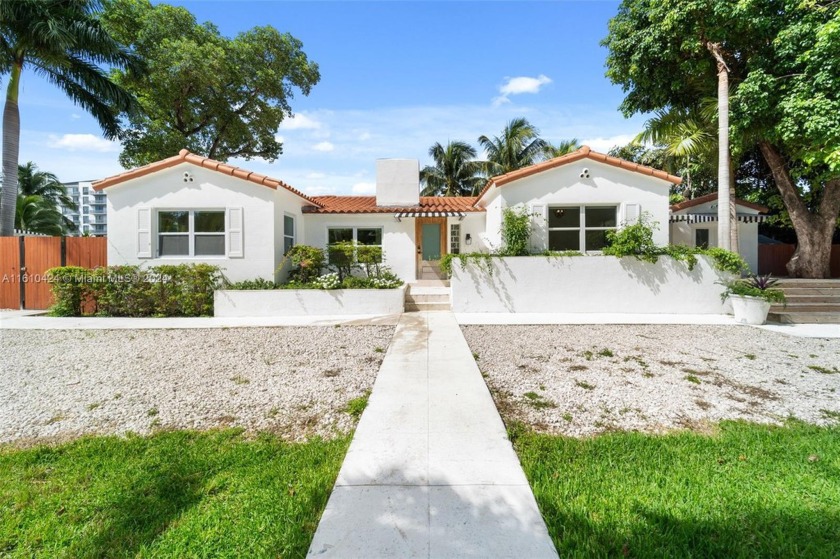 Deep, 96-foot River FRONTAGE! 2,195 sf water-front home. Totally - Beach Home for sale in Miami, Florida on Beachhouse.com