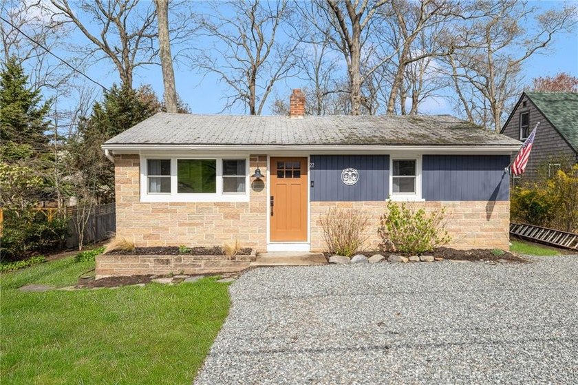 Wonderful 2 bedroom ranch located in the quiet coastal community - Beach Home for sale in North Kingstown, Rhode Island on Beachhouse.com
