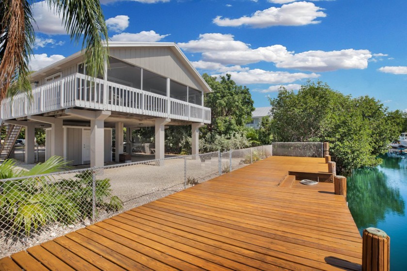 Move in ready for Christmas!!!   Must see this charming move in - Beach Home for sale in Plantation Key, Florida on Beachhouse.com