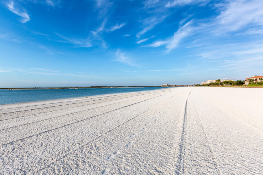 Build your dream home directly on the beach and Gulf of Mexico - Beach Lot for sale in Marco Island, Florida on Beachhouse.com