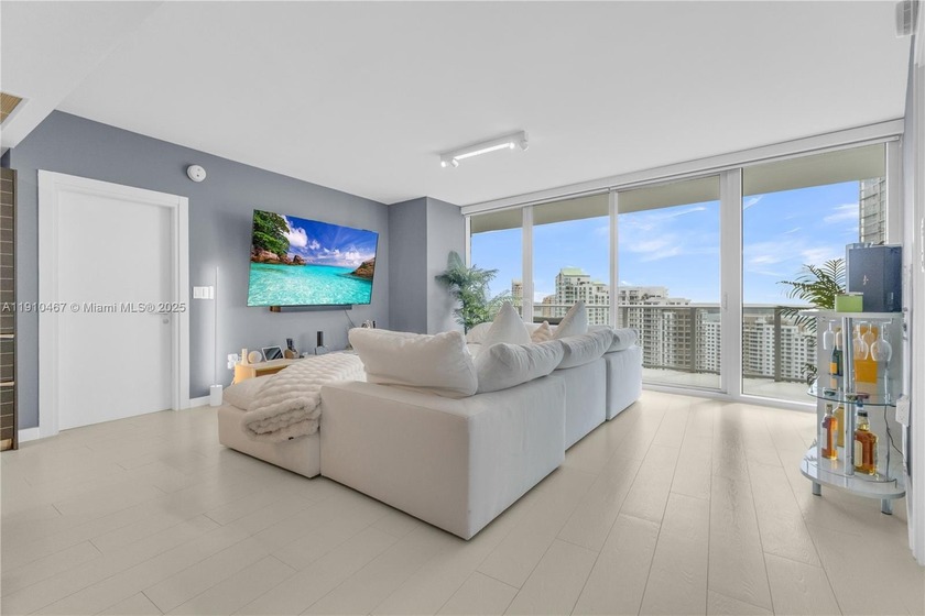 Beautifully updated 2-bed 2.5-bath + den showcases breathtaking - Beach Condo for sale in Miami, Florida on Beachhouse.com