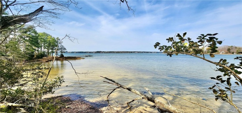 This beautiful 1.35-acre riverfront parcel offers approximately - Beach Lot for sale in Weems, Virginia on Beachhouse.com