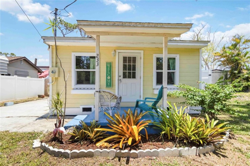 SELLER REPLACING ROOF AND NOT CHANGING THE PRICE!!! IF YOU HAVE - Beach Home for sale in Englewood, Florida on Beachhouse.com