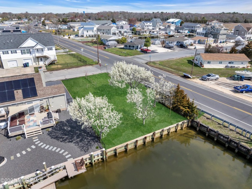 Vacant waterfront lot ready for you to build your dream home! - Beach Lot for sale in Little Egg Harbor, New Jersey on Beachhouse.com