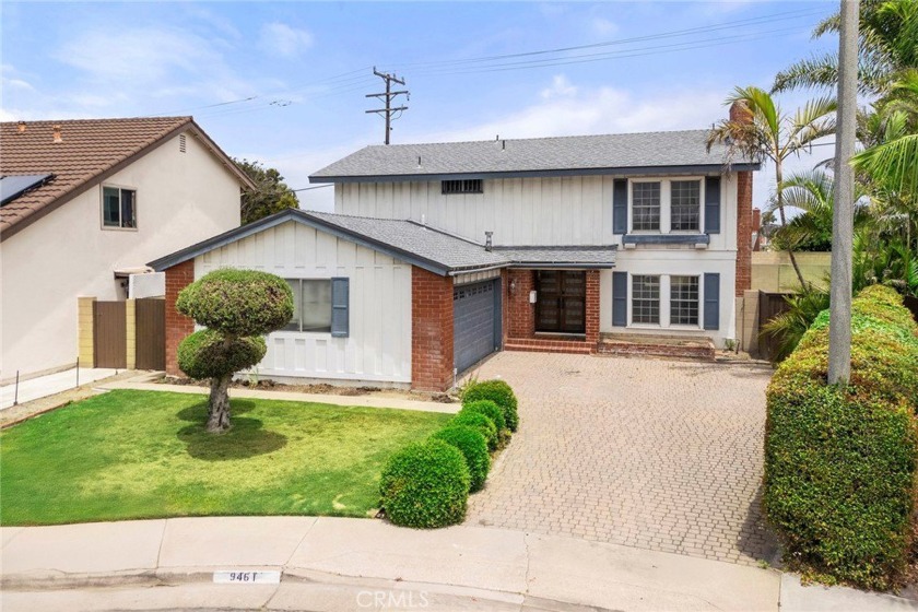 Welcome home to 9461 Pier Dr, located in the highly sought-after - Beach Home for sale in Huntington Beach, California on Beachhouse.com