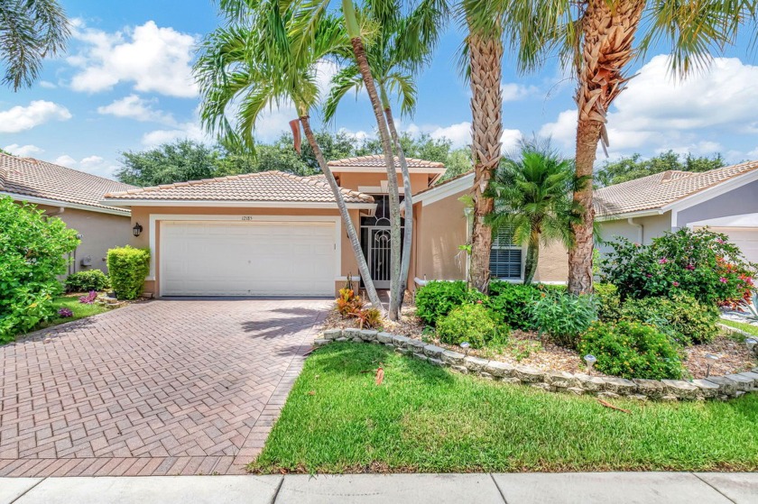 THIS BEAUTIFULLY REMODELED 3 BED/ 2 BATH HOME, WITH A PRIVATE - Beach Home for sale in Boynton Beach, Florida on Beachhouse.com