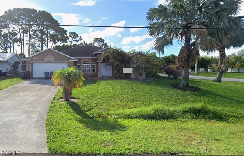 Price to sell -needs TLC. The perfect opportunity to create the - Beach Home for sale in Port Saint Lucie, Florida on Beachhouse.com