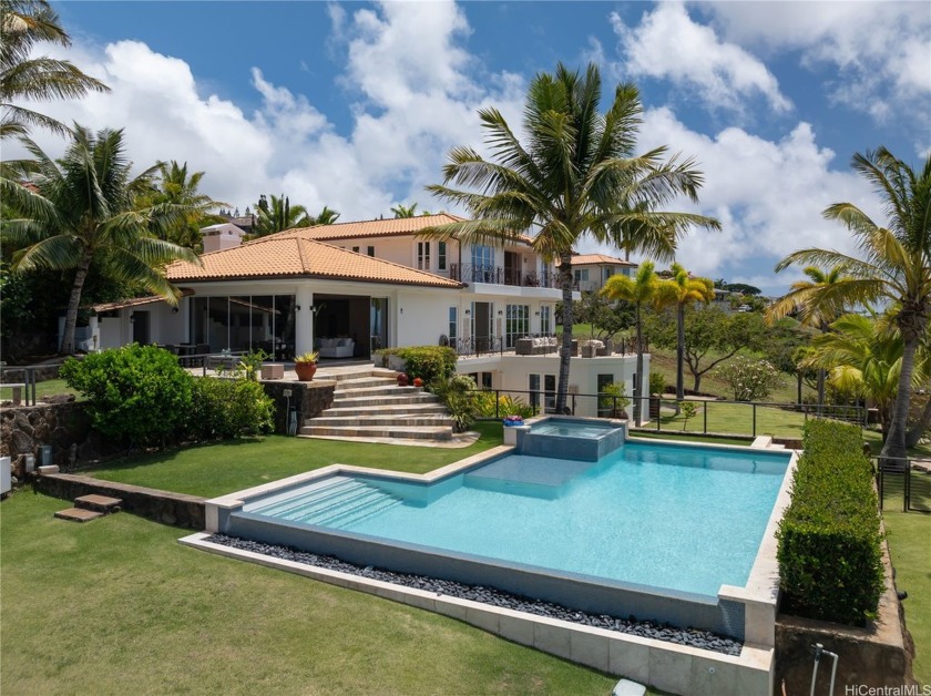 Luxury Estate at The Pointe on Hawaii Loa Ridge. Nestled within - Beach Home for sale in Honolulu, Hawaii on Beachhouse.com
