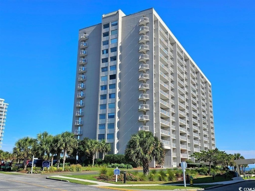 Beautifully updated three-bedroom, three-bath South Hampton - Beach Condo for sale in Myrtle Beach, South Carolina on Beachhouse.com