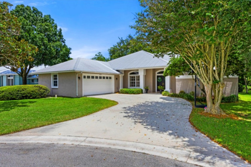 Welcome to your dream home, nestled in a quiet cul-de-sac. This - Beach Home for sale in Palm City, Florida on Beachhouse.com