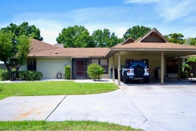 This beautifully updated villa is located in the desirable - Beach Townhome/Townhouse for sale in Fort Myers, Florida on Beachhouse.com