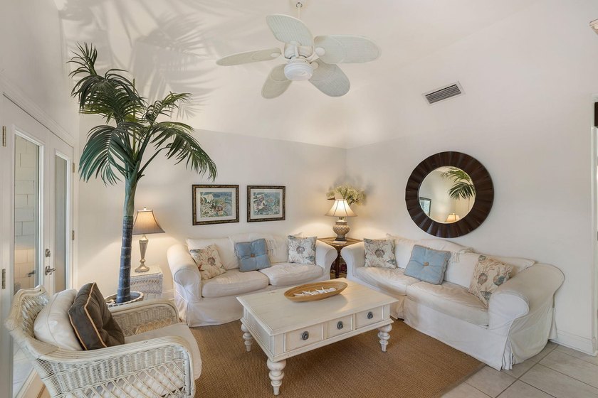 BEAUTIFUL LAGOON VIEW! CLOSE TO THE SANCTUARY HOTEL, BEACH, and - Beach Home for sale in Kiawah Island, South Carolina on Beachhouse.com