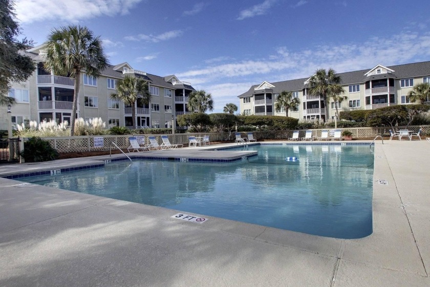 This wonderful one-bedroom condominium with ocean views has - Beach Condo for sale in Isle of Palms, South Carolina on Beachhouse.com