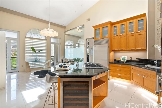 First Public Open Sunday 5/21 2-5pm!  This is not your typical - Beach Condo for sale in Honolulu, Hawaii on Beachhouse.com
