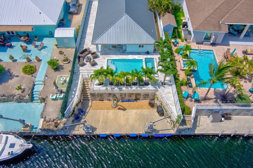 Welcome to your dream waterfront oasis! Step inside this - Beach Home for sale in Key Largo, Florida on Beachhouse.com