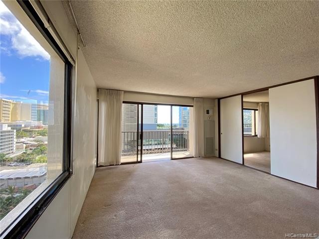 1 bedroom corner end unit in Four Paddle Waikiki! This slightly - Beach Condo for sale in Honolulu, Hawaii on Beachhouse.com