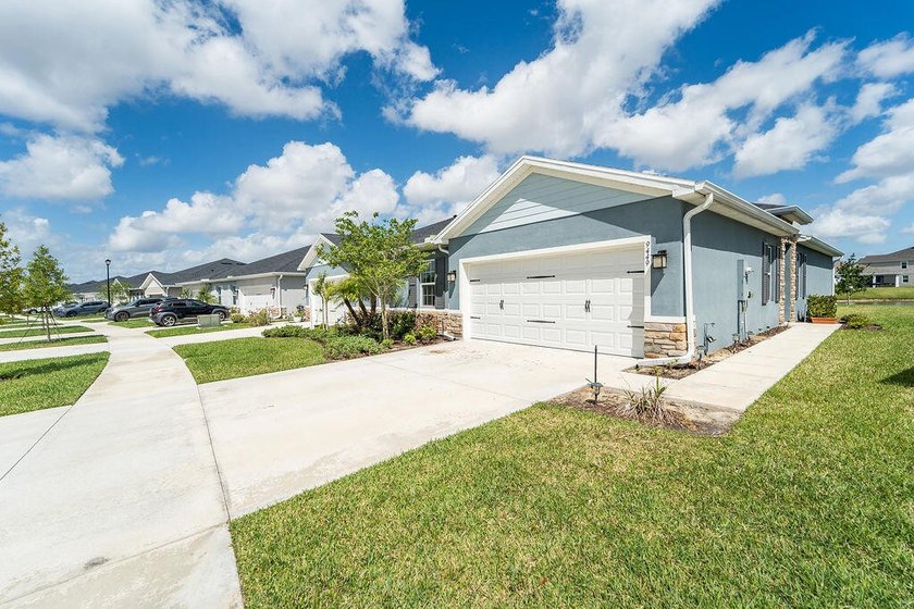 Welcome to your new home. This beautifully maintained villa - Beach Home for sale in Port Saint Lucie, Florida on Beachhouse.com