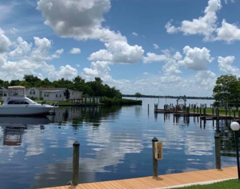 NO FLOODING FROM HURRICANE!! HOME IS IN GREAT CONDITION!! MOVE - Beach Home for sale in North Fort Myers, Florida on Beachhouse.com