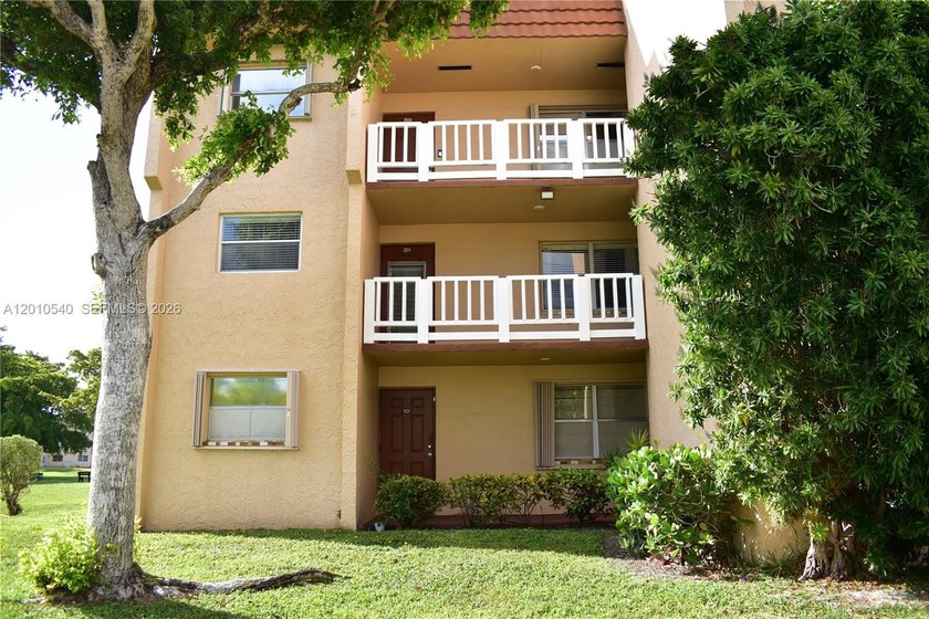 Wow! The corner unit in the building just adjacent to the main - Beach Condo for sale in Sunrise, Florida on Beachhouse.com