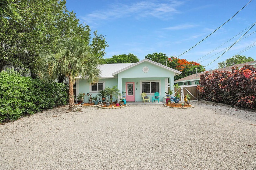 Welcome to the good life to enjoy paradise in Key Largo! Nestled - Beach Home for sale in Key Largo, Florida on Beachhouse.com