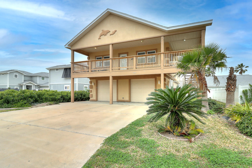 A pet friendly, spacious home. In-town - Beach Vacation Rentals in Port Aransas, Texas on Beachhouse.com