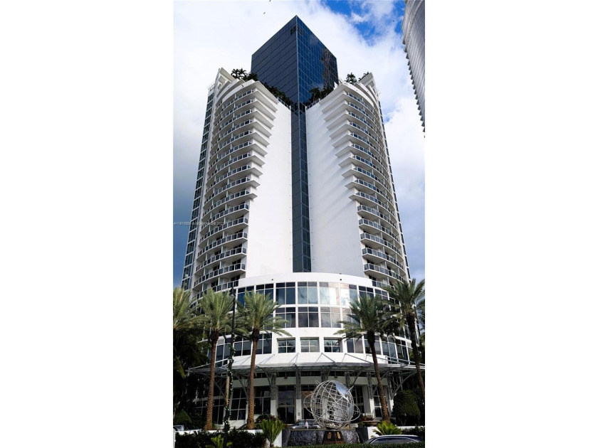 Experience refined luxury in this spacious 2BR/2BA condo-hotel - Beach Condo for sale in Sunny Isles Beach, Florida on Beachhouse.com