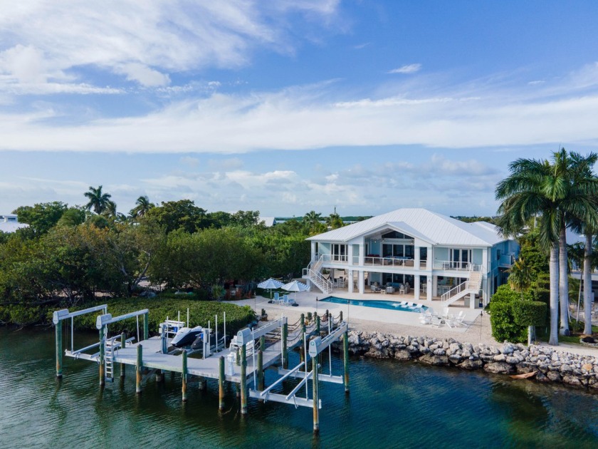 Experience Elevated Bayfront Living at 183 Indian Mound Trail - Beach Home for sale in Plantation Key, Florida on Beachhouse.com