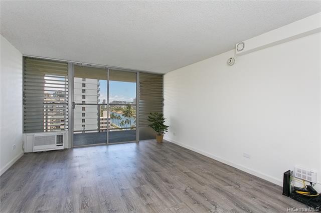 Great opportunity to own a studio in the heart of Waikiki with - Beach Condo for sale in Honolulu, Hawaii on Beachhouse.com