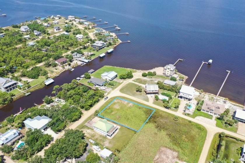 Outstanding opportunity to own a gorgeous St. George Island lot - Beach Lot for sale in St. George Island, Florida on Beachhouse.com