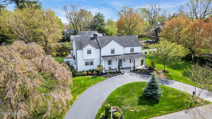 Gracious colonial nestled in Olde Farm Village, one of Rumson's - Beach Home for sale in Rumson, New Jersey on Beachhouse.com