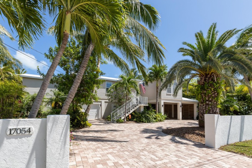 Experience the Ultimate Island Lifestyle at 17054 Coral Drive! - Beach Home for sale in Sugarloaf Key, Florida on Beachhouse.com