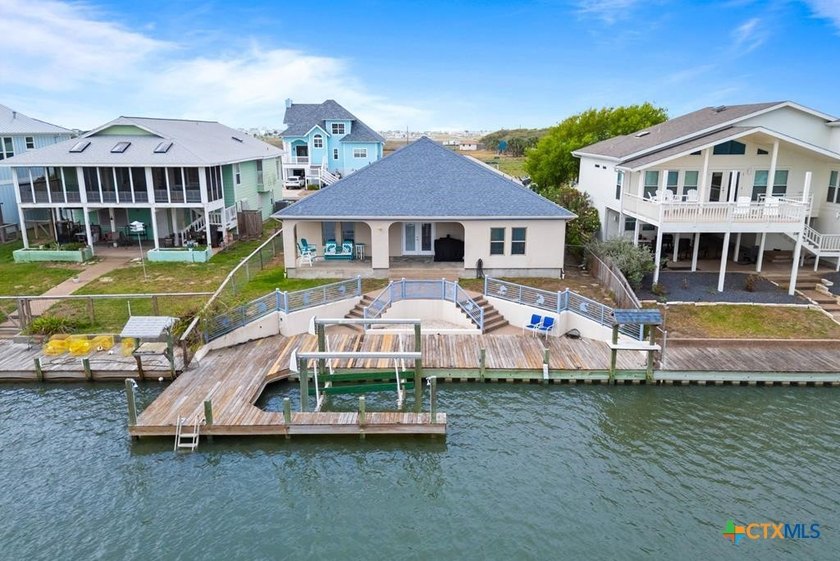 This canal front home in Bahia Bay is the perfect fishing - Beach Home for sale in Rockport, Texas on Beachhouse.com