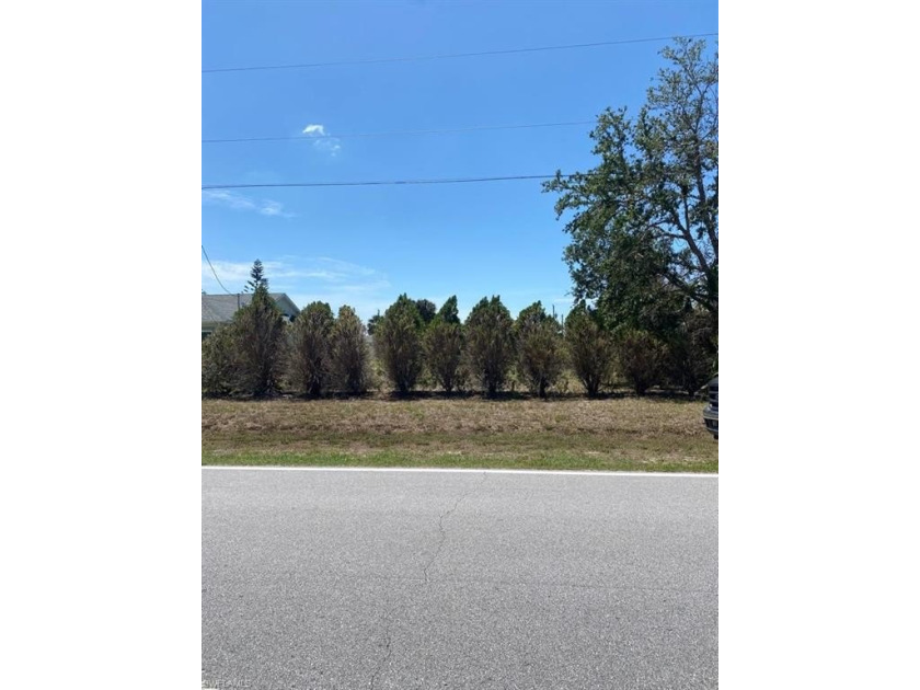 ?? INVESTOR & BUILDER OPPORTUNITY - PRIME LOT IN GROWING ROTONDA - Beach Lot for sale in Rotonda West, Florida on Beachhouse.com