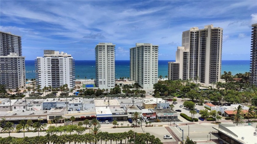 Ideally situated just two blocks from the beach on the 17th - Beach Condo for sale in Fort Lauderdale, Florida on Beachhouse.com