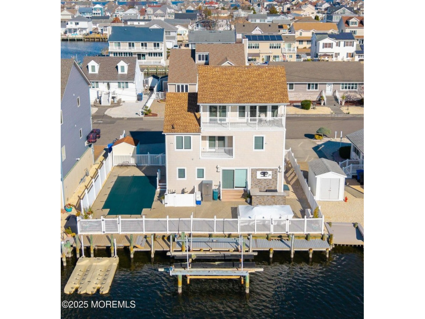 Welcome to this 3 story waterfront retreat, seconds from the - Beach Home for sale in Toms River, New Jersey on Beachhouse.com