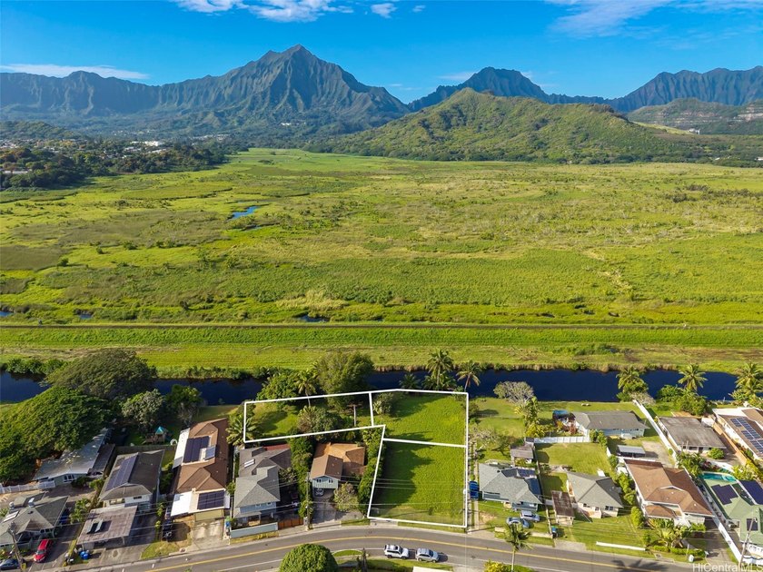Set within a truly magical and serene setting, the property - Beach Condo for sale in Kailua, Hawaii on Beachhouse.com