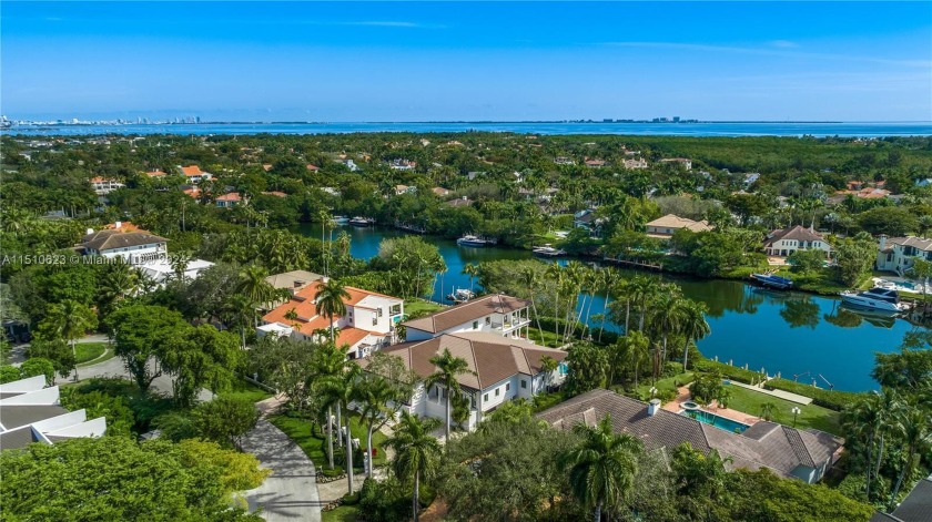 Experience unparalleled luxury! Situated in one of Coral Gables' - Beach Home for sale in Coral Gables, Florida on Beachhouse.com