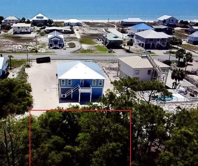 Gorgeous Shrub Oaks adorn this lot and just blocks to the Gulf - Beach Lot for sale in St. George Island, Florida on Beachhouse.com