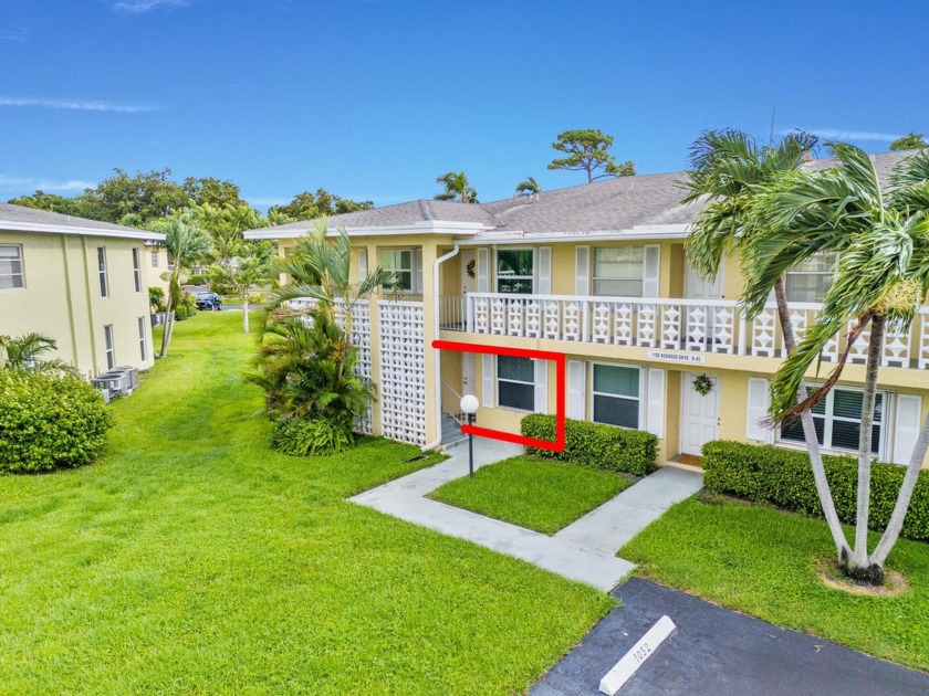 This 2/2 unit in a 55+ community boasts 2 active pools, a - Beach Condo for sale in Delray Beach, Florida on Beachhouse.com