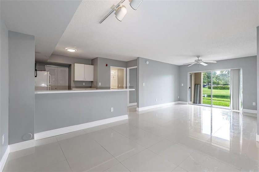 Updated 2/2 Condo on the Lake | Prime Davie Location | No Rental - Beach Condo for sale in Davie, Florida on Beachhouse.com