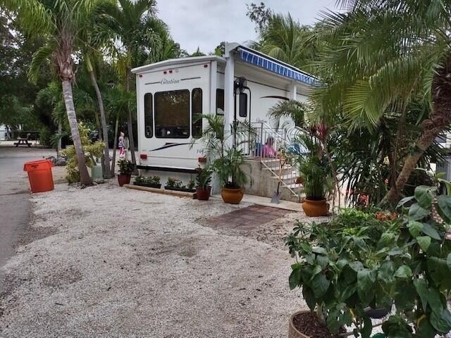 Citation RV  with two slide outs, metal roof and a large utility - Beach Home for sale in Key Largo, Florida on Beachhouse.com