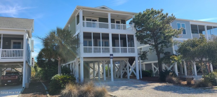 New to the Market - Coastal Gem on Sunset Beach!

Introducing an - Beach Home for sale in Sunset Beach, North Carolina on Beachhouse.com