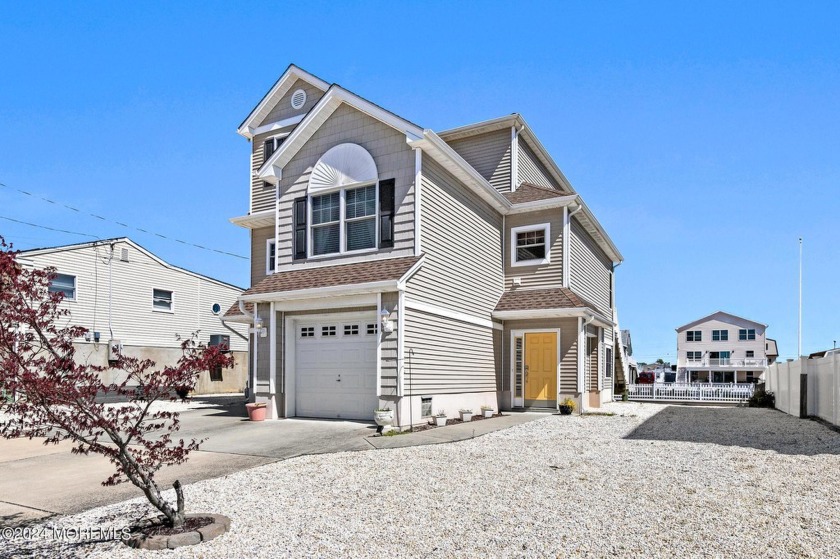 Are you dreaming of your ideal waterfront retreat, complete with - Beach Home for sale in Little Egg Harbor, New Jersey on Beachhouse.com