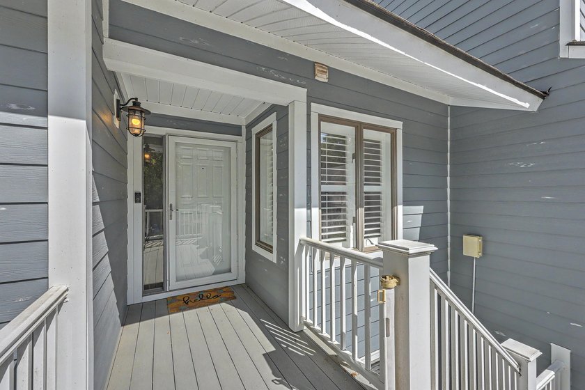 Location, location, location! Beautiful 2nd story condo in the - Beach Condo for sale in Mount Pleasant, South Carolina on Beachhouse.com