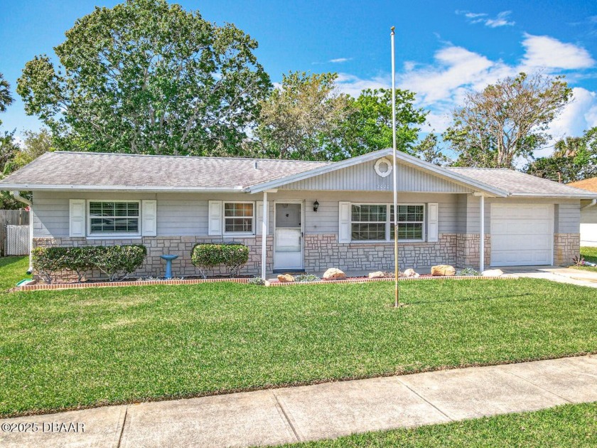 2-Bedroom, 2-Bathroom Home in Central South Daytona - Perfect - Beach Home for sale in South Daytona, Florida on Beachhouse.com