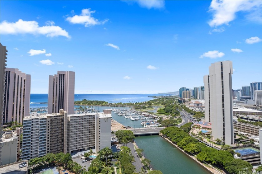 Just bring a suitcase, and enjoy luxury Living in Honolulu! From - Beach Condo for sale in Honolulu, Hawaii on Beachhouse.com